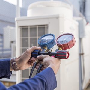 Manutenção Preventiva de ar condicionado split - 18000 BTUs a 24000 BTUs
